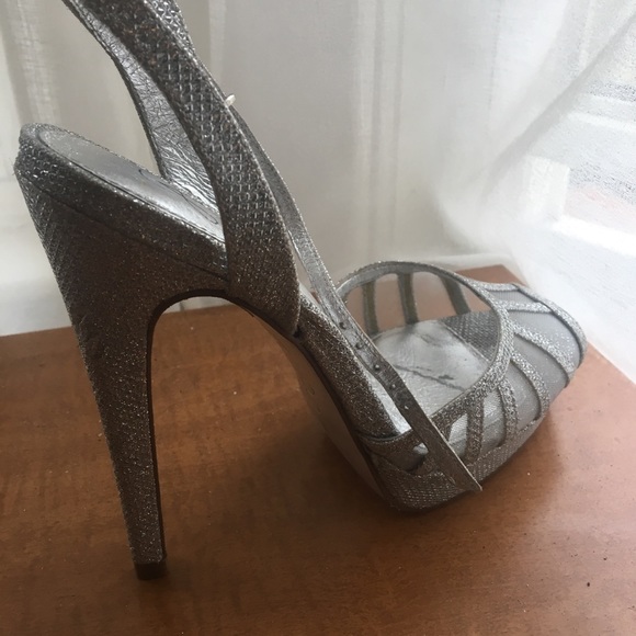 Prom/Pageant/Special Occasion Shoes - Picture 5 of 6